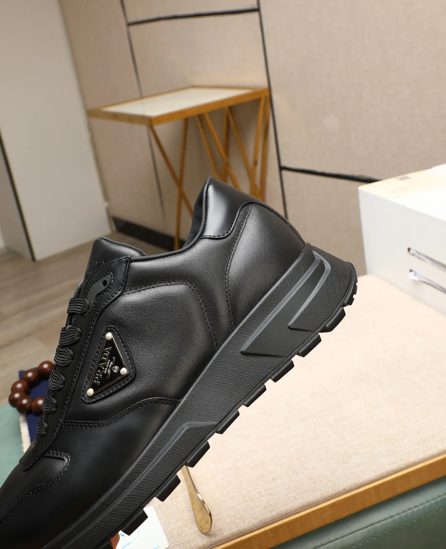 Men's shoes 💰540 🌹🌹[PRADA—Prada] 2025 latest model 🙈original replica! 👟👟👟Available here. The workmanship is top-notch. The upper is made from Italy. 🇮🇹Imported first-layer cowhide. ❗️Breathable genuine leather lining @Suitable for travel. The original version has an enlarged engraved sole, making it suitable for all kinds of travels, showing low-key luxury. Let quality speak for itself. Color: Size: 38-45